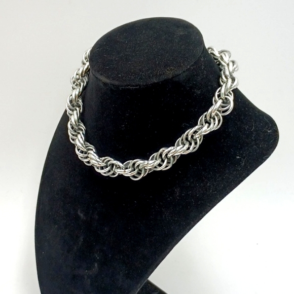Vintage Choker Necklace Twisted Rope Silver Tone 14"-17" - Picture 3 of 5